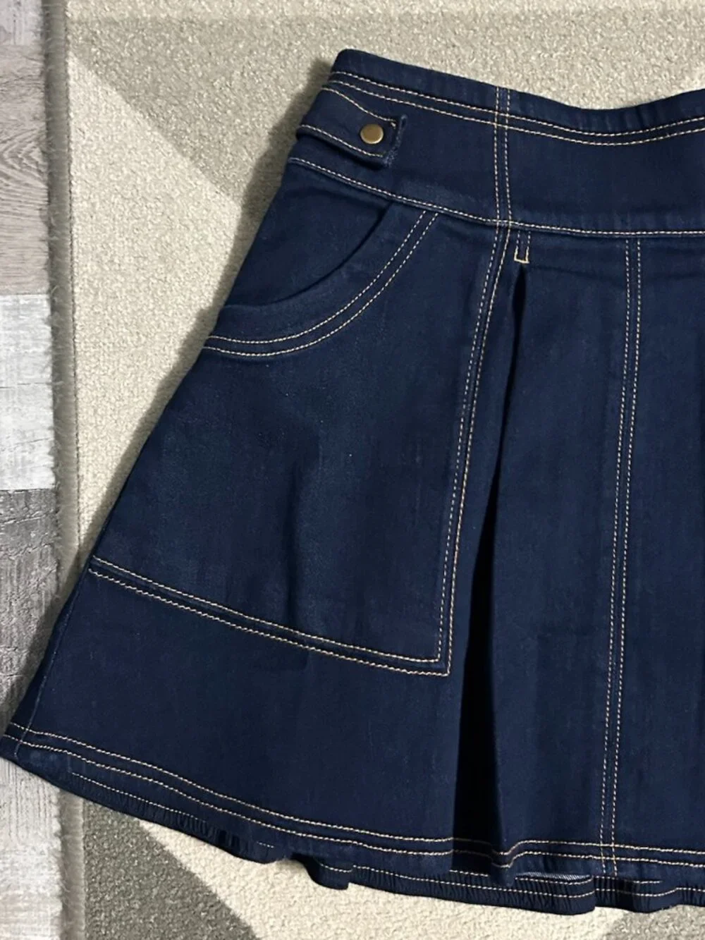 NWT Anthropologie Seamed Pleated Indigo Denim Mini Skirt Women's Size 2 - Picture 4 of 13